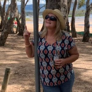 Meet your Posher, Leanne